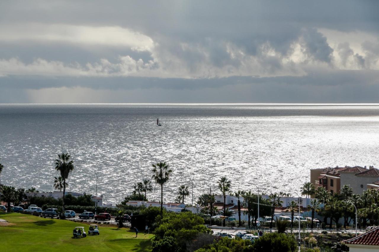 Golf View Apartment - Stunning Ocean View Golf Del Sur San Miguel de Abona Bagian luar foto