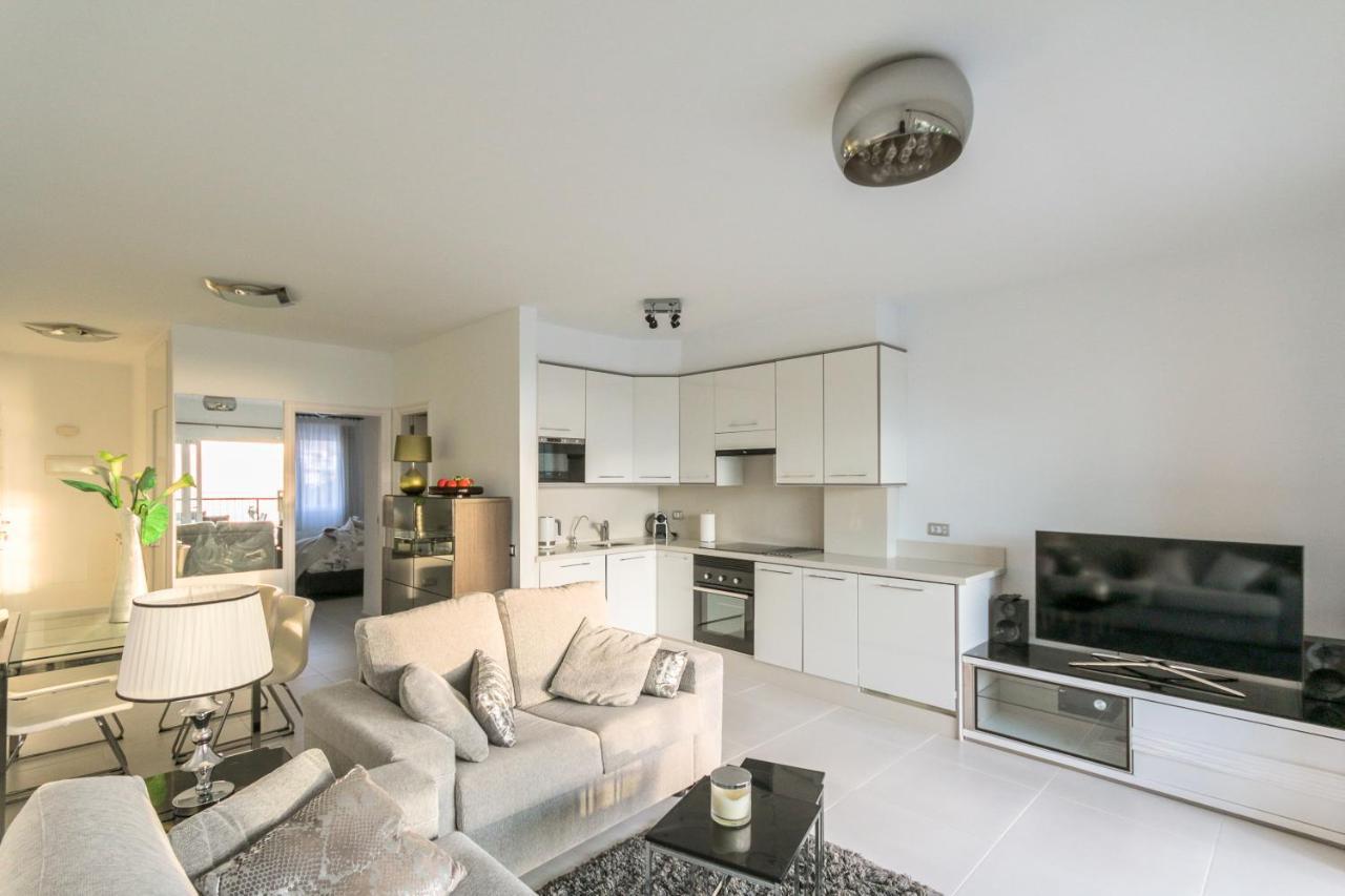 Golf View Apartment - Stunning Ocean View Golf Del Sur San Miguel de Abona Bagian luar foto