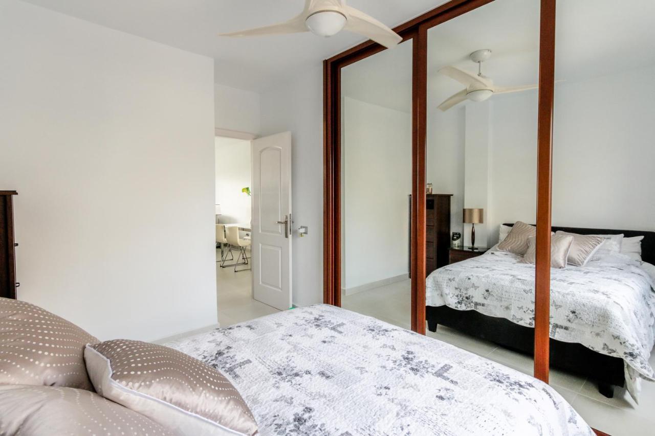 Golf View Apartment - Stunning Ocean View Golf Del Sur San Miguel de Abona Bagian luar foto