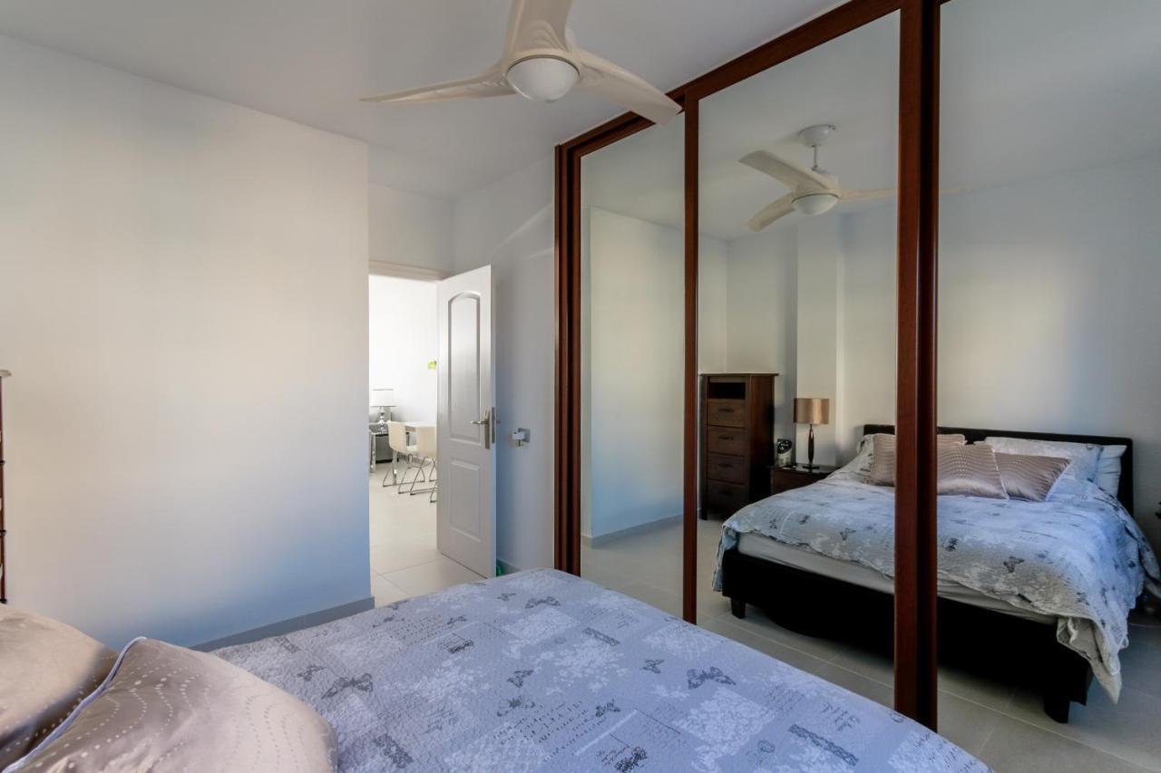 Golf View Apartment - Stunning Ocean View Golf Del Sur San Miguel de Abona Bagian luar foto