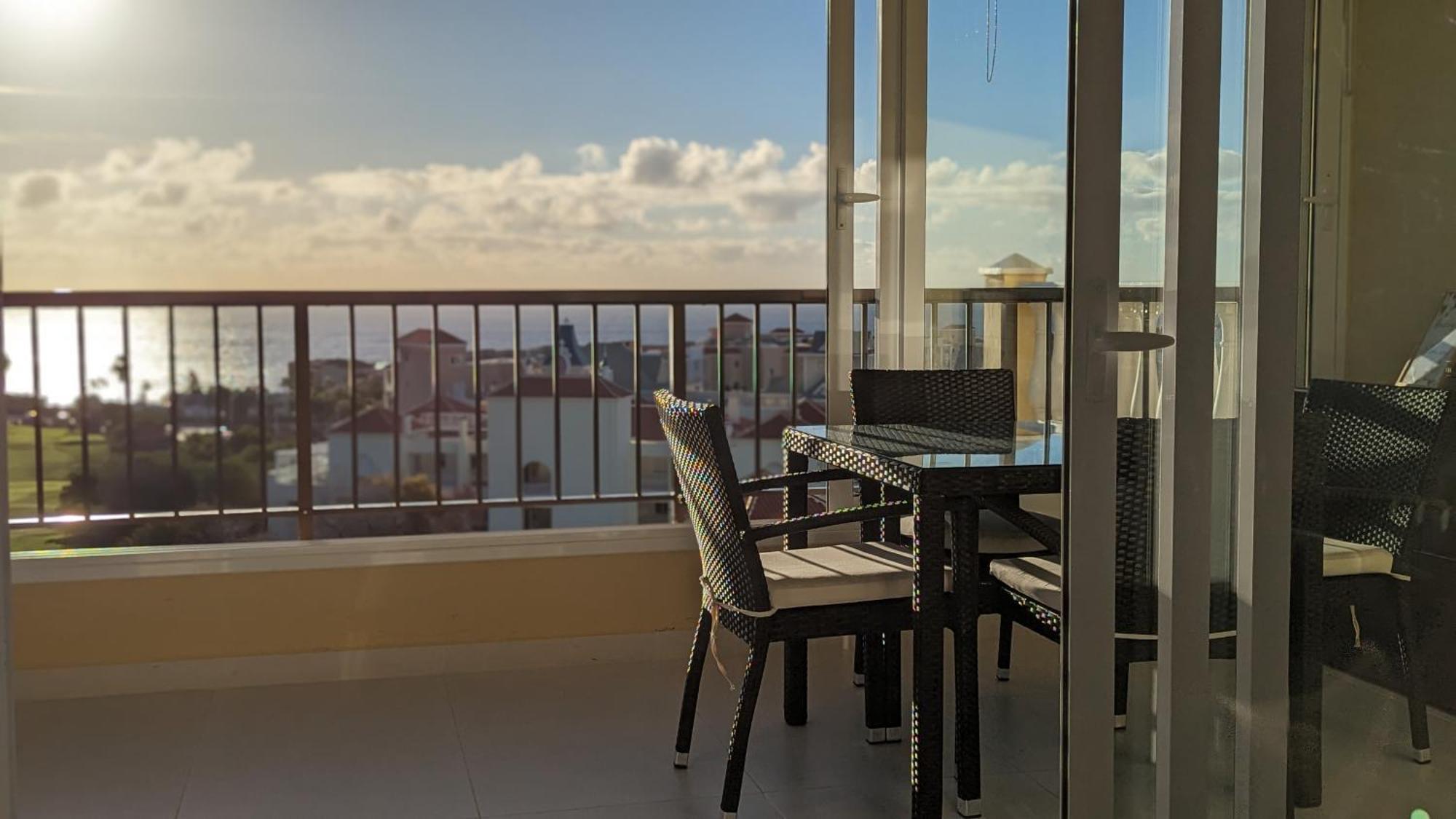 Golf View Apartment - Stunning Ocean View Golf Del Sur San Miguel de Abona Bagian luar foto
